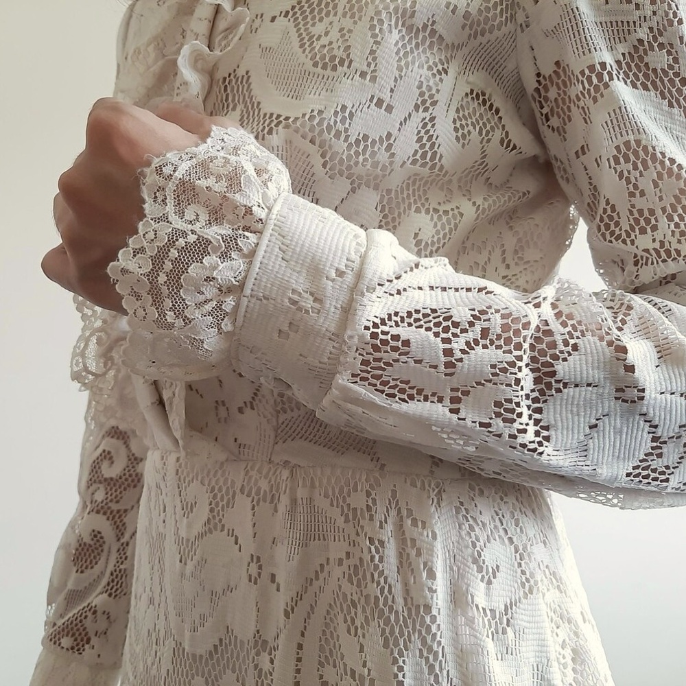 RARE ITEM!!! Vintage 1970s Cream Lace Wedding Dress - Maxi Gown - Picture 8 of 10